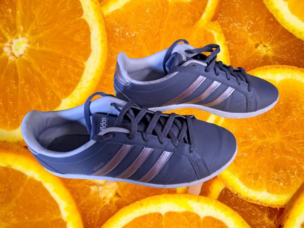 Adidas Gray with Silver Trim‎ Lace Up Shoes Size 8